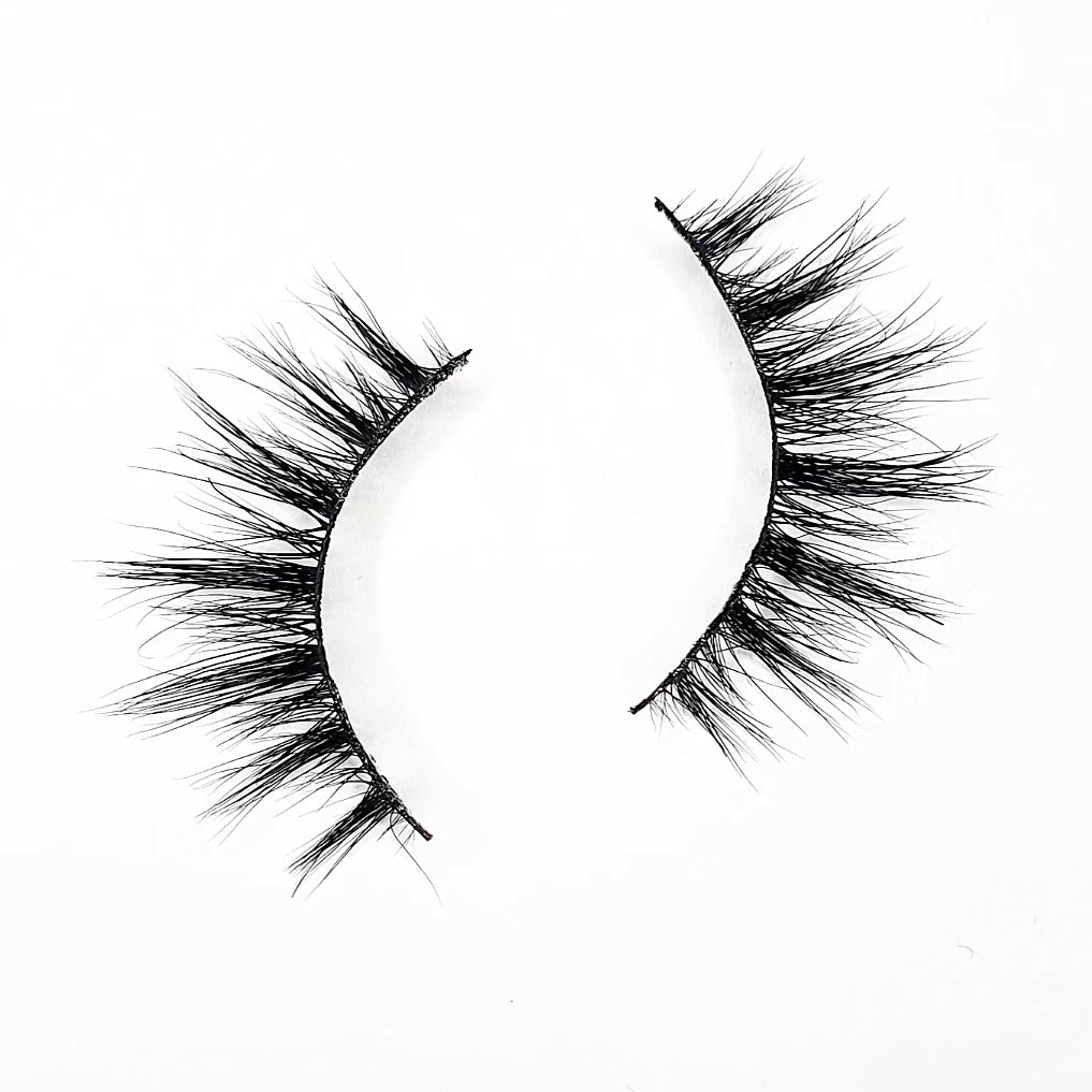 Kourt - Luxury Strip Lashes